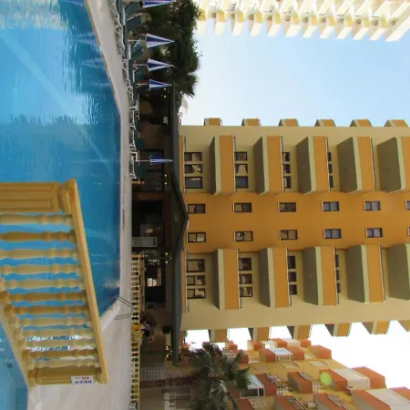 Hotell Gold Twins Family