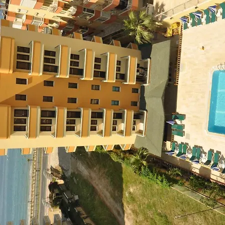 Hotell Gold Twins Family 3*