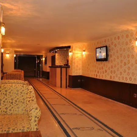 Gold Twins Family Hotell Mahmutlar
