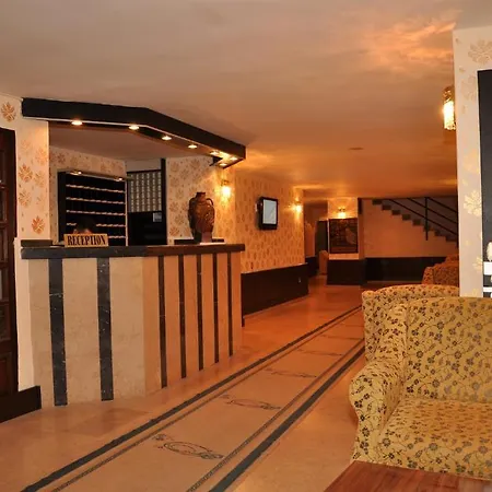 Gold Twins Family Hotell Mahmutlar