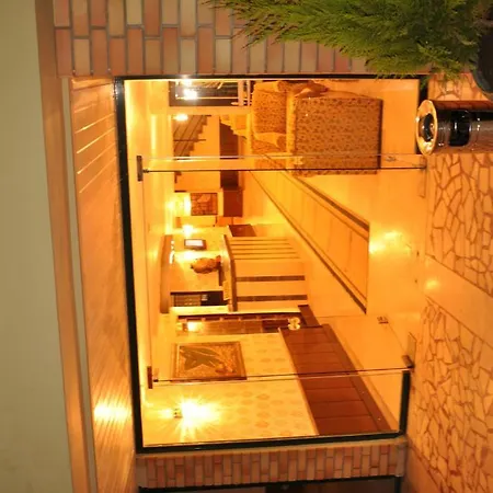 Gold Twins Family Hotell