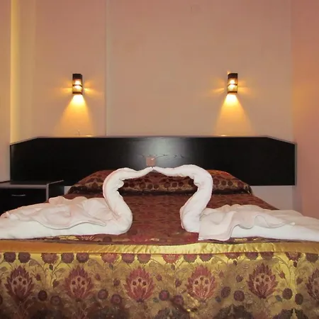 Hotell Gold Twins Family Mahmutlar
