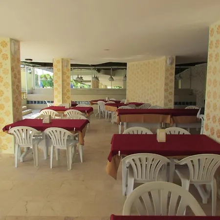 Gold Twins Family Hotell Mahmutlar