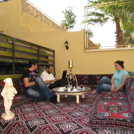 Gold Twins Family Hotel