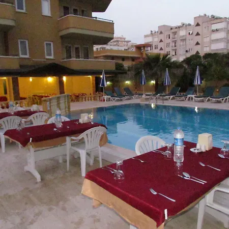 Hotell Gold Twins Family Mahmutlar